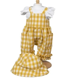 Mamamemo karierte Latzhose mit weißem T-Shirt und Sommerhut