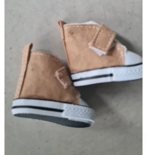 Turnschuhe für (AMIGAS) Puppen / Puppenschuhe